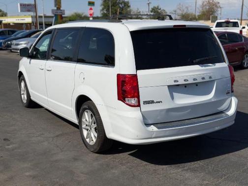 White Knuckle Clearcoat 2018 Dodge Grand Caravan SXT