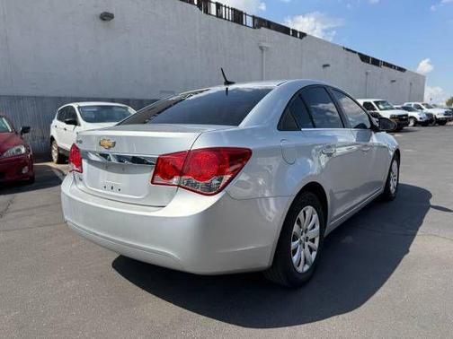 2011 Chevrolet Cruze LS
