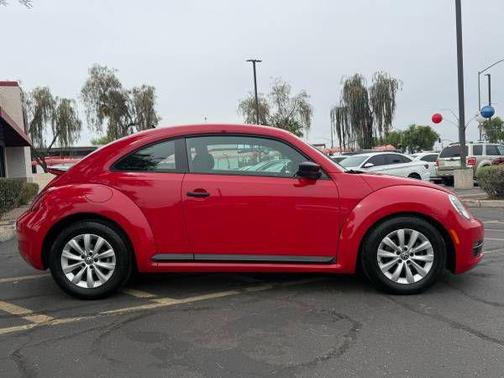 Tornado Red 2016 Volkswagen Beetle 1.8T S