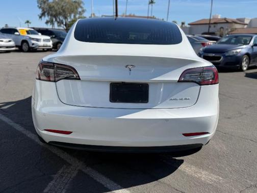 Pearl White Multi-Coat 2020 Tesla Model 3 Long Range