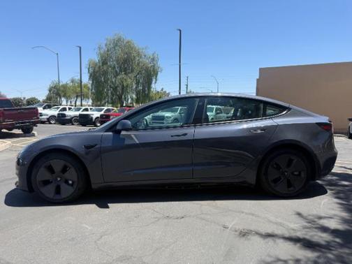 Midnight Silver Metallic 2023 Tesla Model 3 Standard Range