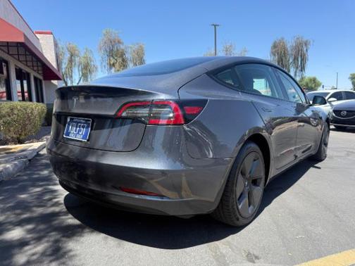 Midnight Silver Metallic 2023 Tesla Model 3 Standard Range