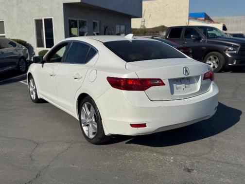 2014 Acura ILX 2.0L w/Premium Package