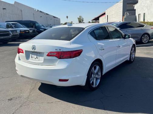 2014 Acura ILX 2.0L w/Premium Package