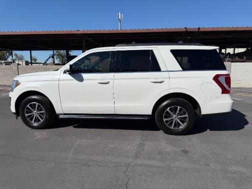 Star White Metallic Tri-Coat 2020 Ford Expedition XLT