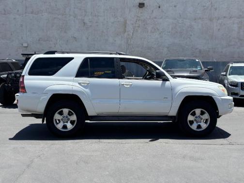 Natural White 2004 Toyota 4Runner SR5 Sport