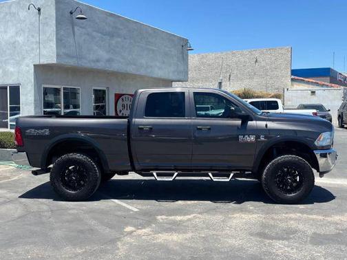 Granite Crystal Metallic Clearcoat 2018 RAM 2500 Tradesman Crew Cab 4x4 6'4' Box