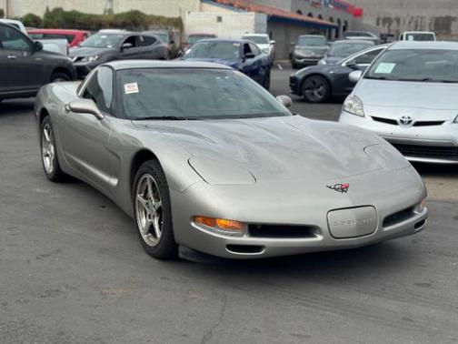 2000 Chevrolet Corvette Base
