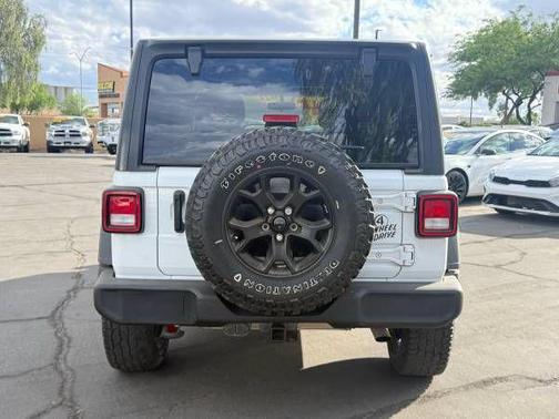 Bright White Clearcoat 2021 Jeep Wrangler Unlimited Sport