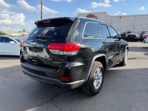 2019 Jeep Grand Cherokee Laredo