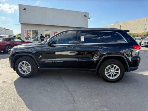 2019 Jeep Grand Cherokee Laredo