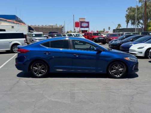 2017 Hyundai ELANTRA SE Value Edition