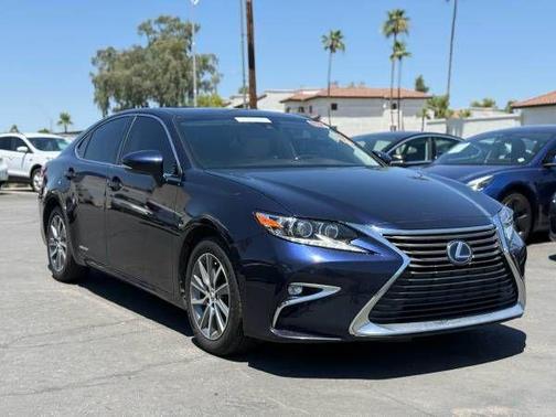 2016 Lexus ES 300h Base