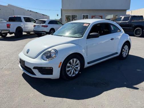 Pure White 2017 Volkswagen Beetle 1.8T