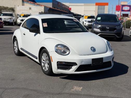 Pure White 2017 Volkswagen Beetle 1.8T