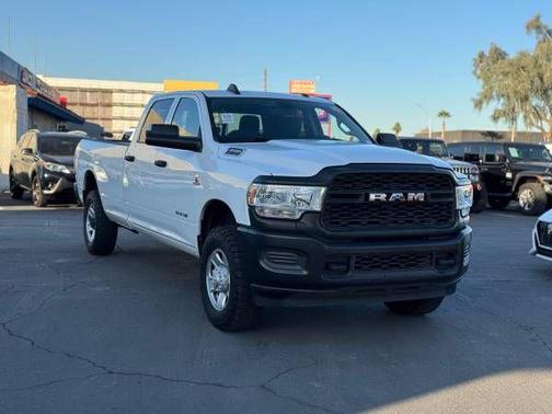 2020 RAM 3500 Tradesman Crew Cab 4x4 8' Box