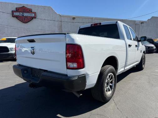 Bright White Clearcoat 2018 RAM 1500 Tradesman