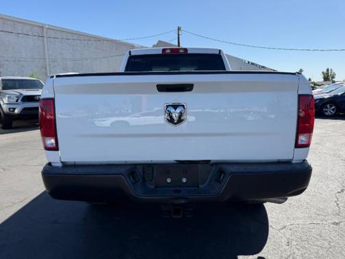 Bright White Clearcoat 2018 RAM 1500 Tradesman