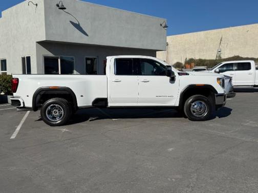 2022 GMC Sierra 3500 SLE