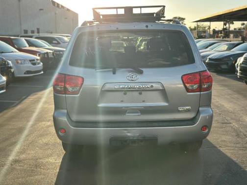 2011 Toyota Sequoia SR5
