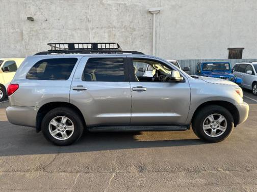 2011 Toyota Sequoia SR5
