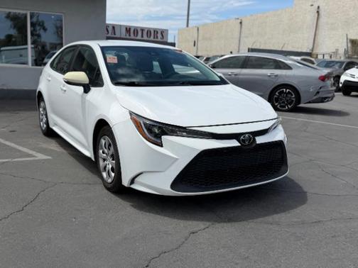 Super White 2021 Toyota Corolla LE