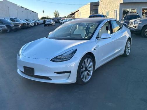 2020 Tesla Model 3 Long Range