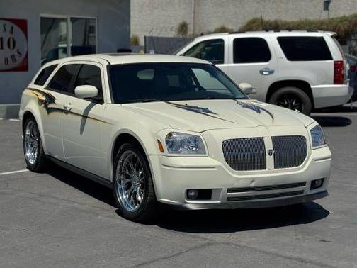 2005 Dodge Magnum RT