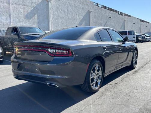 Granite Pearlcoat 2017 Dodge Charger SE