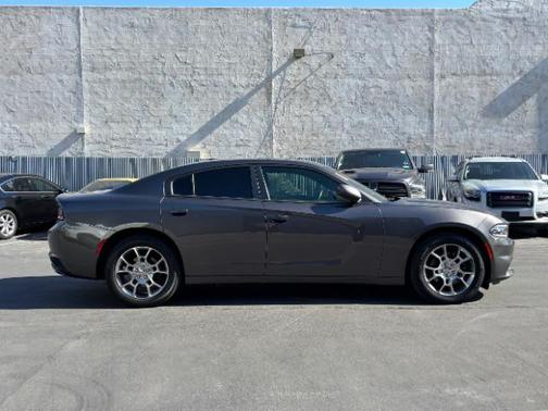 Granite Pearlcoat 2017 Dodge Charger SE