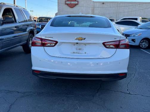 2021 Chevrolet Malibu FWD LT