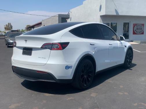 2021 Tesla Model Y Long Range Dual Motor All-Wheel Drive