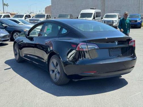 2022 Tesla Model 3 Standard Range