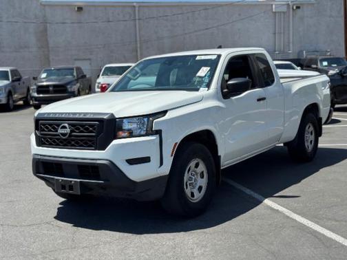2022 Nissan Frontier S