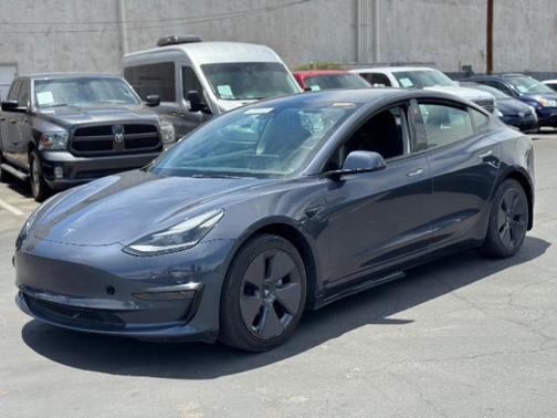 2022 Tesla Model 3 Standard Range
