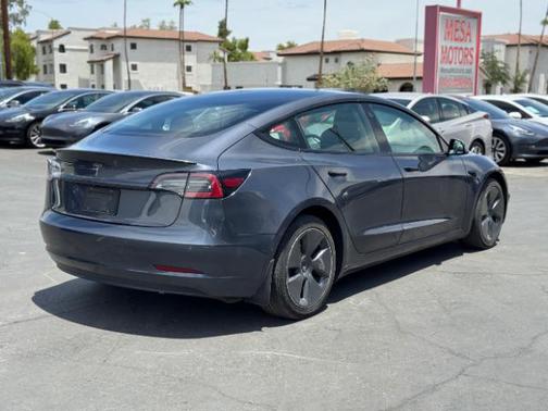 2022 Tesla Model 3 Standard Range