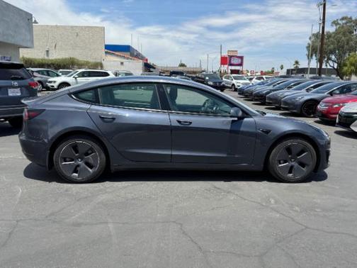 2022 Tesla Model 3 Standard Range
