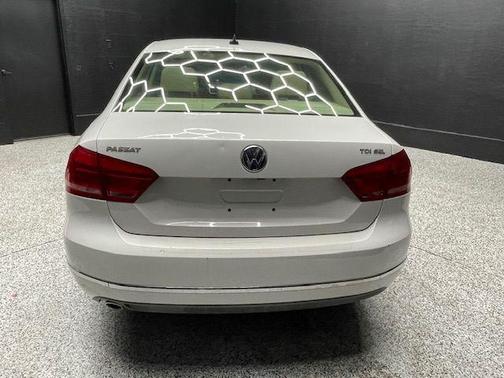 Candy White 2013 Volkswagen Passat 2.0 TDI SEL Premium