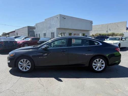 2022 Chevrolet Malibu FWD LT