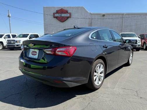 2022 Chevrolet Malibu FWD LT