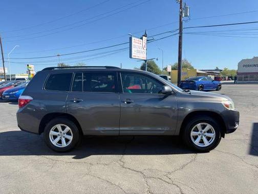 2010 Toyota Highlander SE