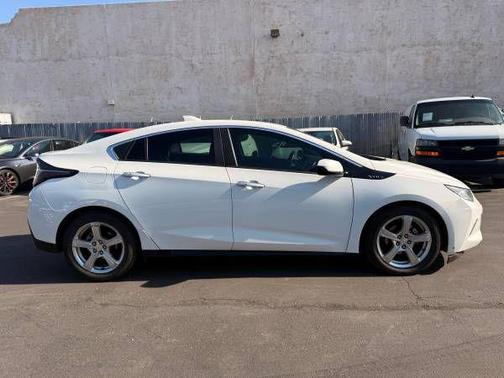 2017 Chevrolet Volt LT