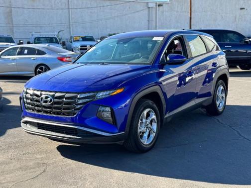 2022 Hyundai TUCSON SE