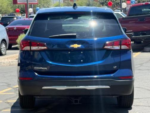 Blue Glow Metallic 2023 Chevrolet Equinox 1LT
