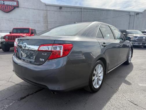 Magnetic Gray Metallic 2012 Toyota Camry Hybrid XLE