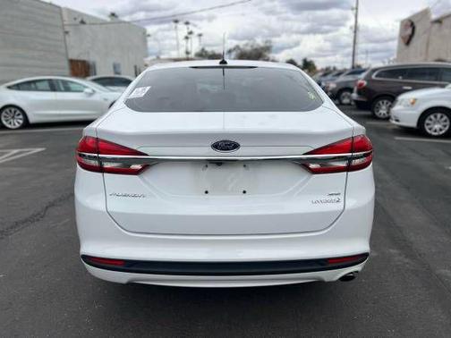 2017 Ford Fusion Hybrid SE