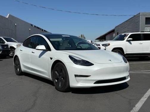 2022 Tesla Model 3 Long Range