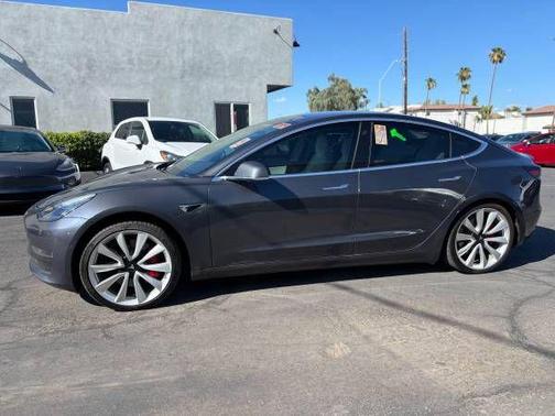 2018 Tesla Model 3 Performance