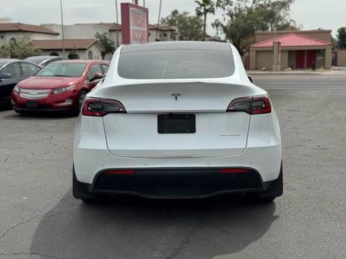2021 Tesla Model Y Long Range Dual Motor All-Wheel Drive