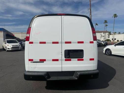 Summit White 2021 Chevrolet Express 2500 RWD 2500 Regular Wheelbase WT
